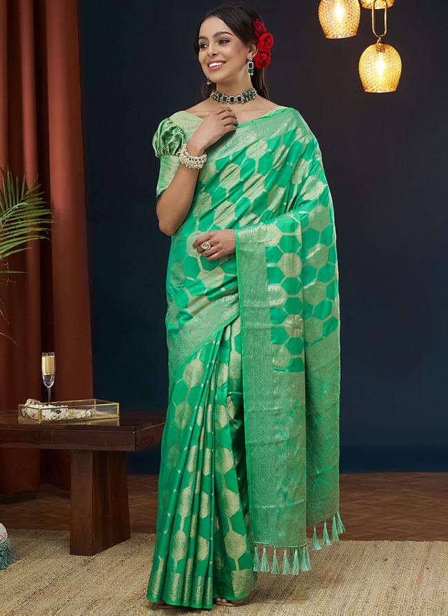 Viscose Dola Silk Green Festival Wear Weaving Saree